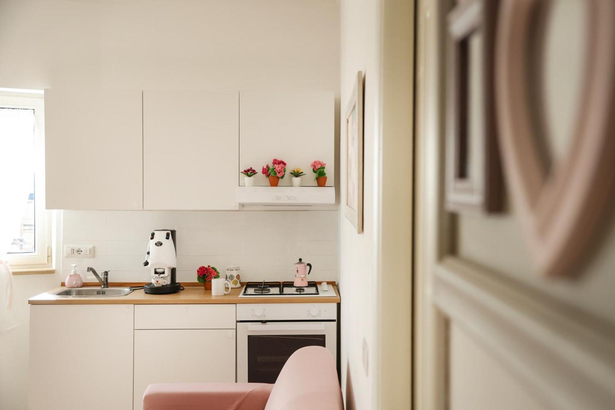 Grace'S Home In The City Center 나폴리 외부 사진